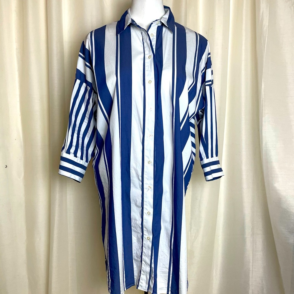 Vilagallo Blue and White Striped Midi Dress